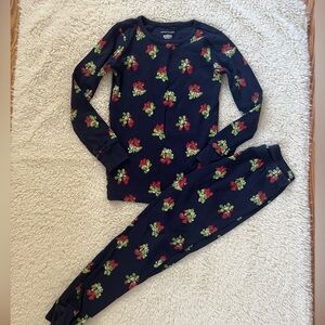 Janie & Jack Navy Pajama Set Strawberry Set 
Sz 7